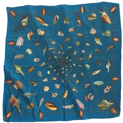 VINTAGE GUCCI SEASHELL  PATTERN SILK SCARF 35" (1 of 5)