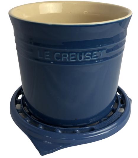 LE CREUSET CERAMIC CANNISTER & CAST-IRON POTHOLDER (1 of 9)