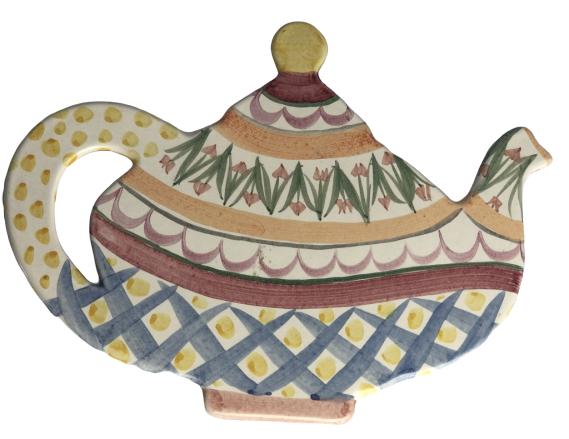 MACKENZIE CHILDS CLAY TEAPOT POT HOLDER (1 of 5)