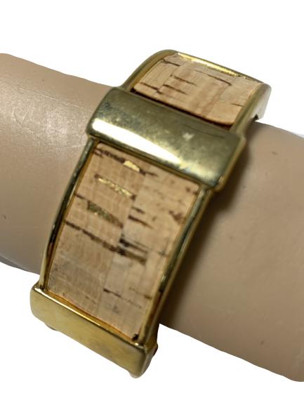 J CREW HVY HINGED GOLD COLORED CUFF W/CORK INSERTS: J CREW HVY HINGED GOLD COLORED CUFF W/CORK INSERTS -2.5 IN
