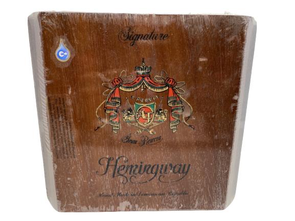 HEMMINGWAY BOX OF 25 CIGARS UNOPENED BOX: HEMMINGWAY BOX OF 25 CIGARS UNOPENED BOX - unopened box, condition unknown