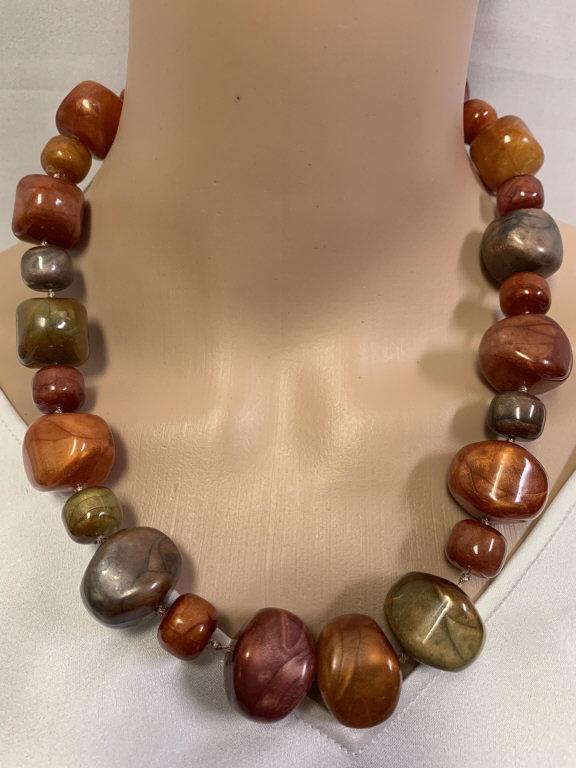 VINTAGE CHUNKY BEAD COPPER NECKLACE (1 of 3)