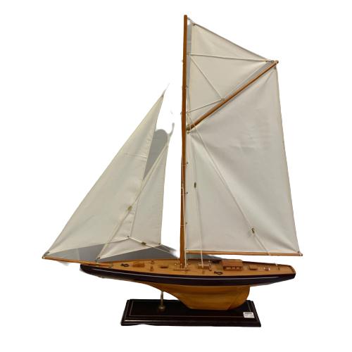 VINTAGE COLLECTOR BOAT: VINTAGE COLLECTOR BOAT-29' X 32"