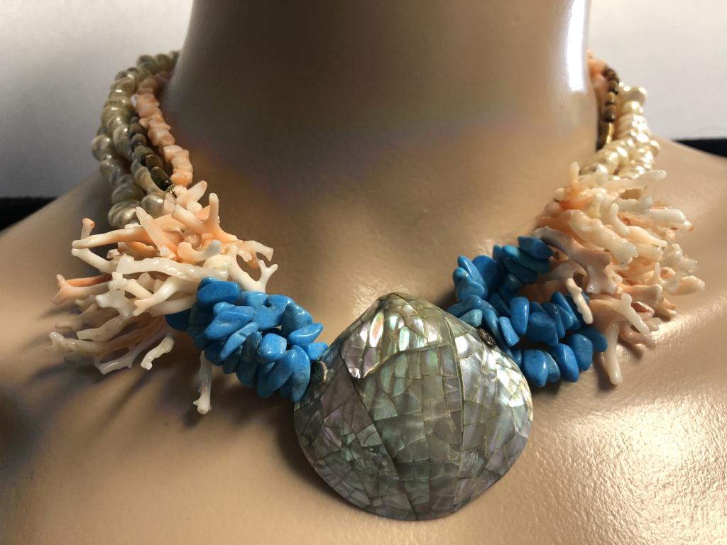 COASTAL-INSPIRED 4 STRAND CHOKER 8" LONG (1 of 3)