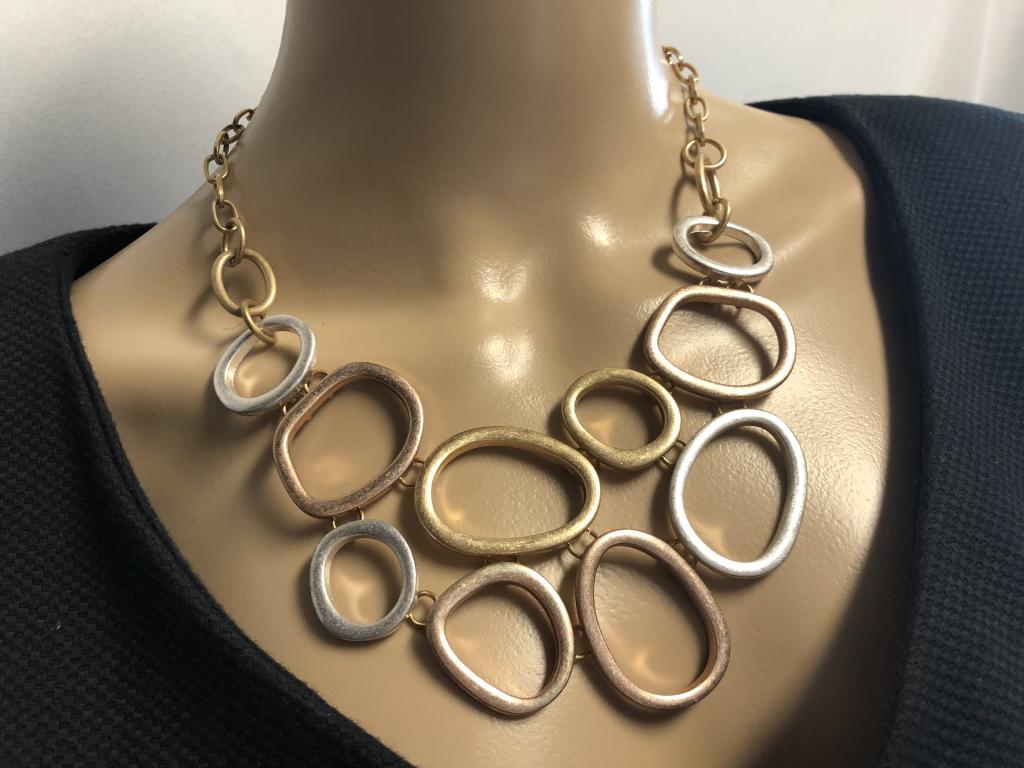 MIXED METAL GROOVY CIRCLES NECKLACE 10" (1 of 3)