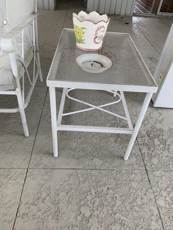 VINTGE WHITE GLASS TOP PATIO END TABLE (1 of 1)