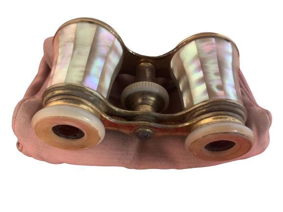 VINTAGE MOTHER OF PEARL OPERA GLASS W/ CASE (1 of 5)