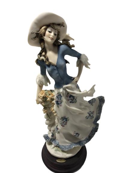 VNTG FLORENCE GIUSEPPE ARMANI "LADY JANE" FIGURINE: VNTG FLORENCE GIUSEPPE ARMANI "LADY JANE" FIGURINE