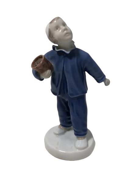 VINTAGE B&G CHILD IN PYJAMAS CERAMIC FIGURINE (1 of 7)