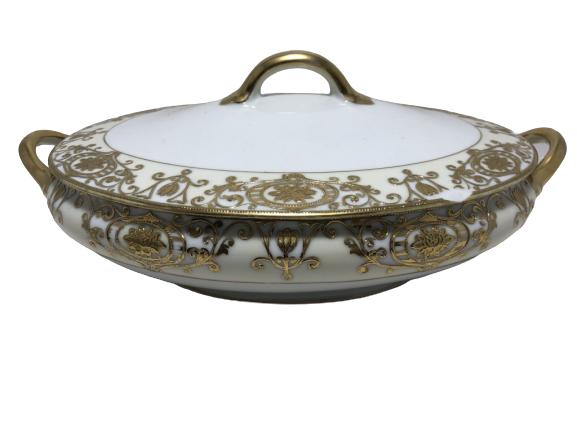 VINTAGE NORITAKE PORCELAIN LIDDED BOWL: VINTAGE NORITAKE PORCELAIN LIDDED BOWL -CHIPPED, SEE IMAGES