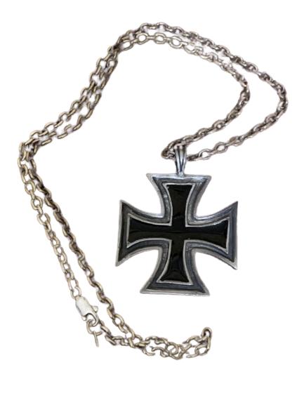 CROSS WITH STERLING SILVER CHAIN (1 of 3)