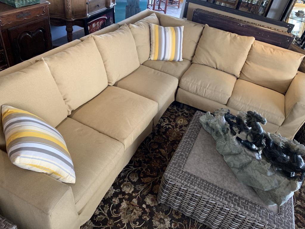 FABULOUS LANE VENTURE SECTIONAL PATIO SOFA (1 of 10)