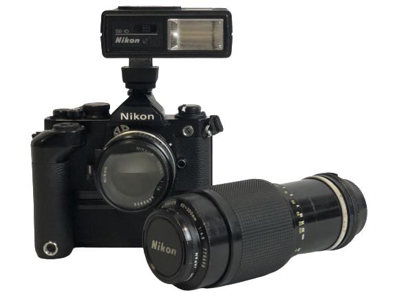 NIKON FM2 SLR PRO FILM CAMERA / FLASH / 200MM LENS (1 of 10)