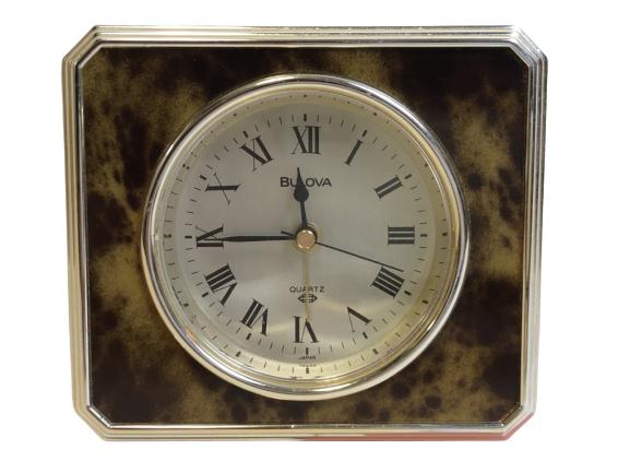 VINTAGE MODERN BULOVA TRAVEL CLOCK 3.5" (1 of 4)