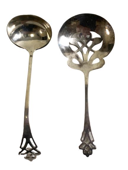 ANTIQUE STERLING SILVER SERVING SPOONS 39.6 G (1 of 3)