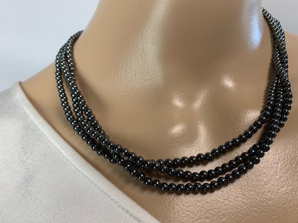 TRIPLE STRAND BLACK BEADED CHOKER (1 of 2)