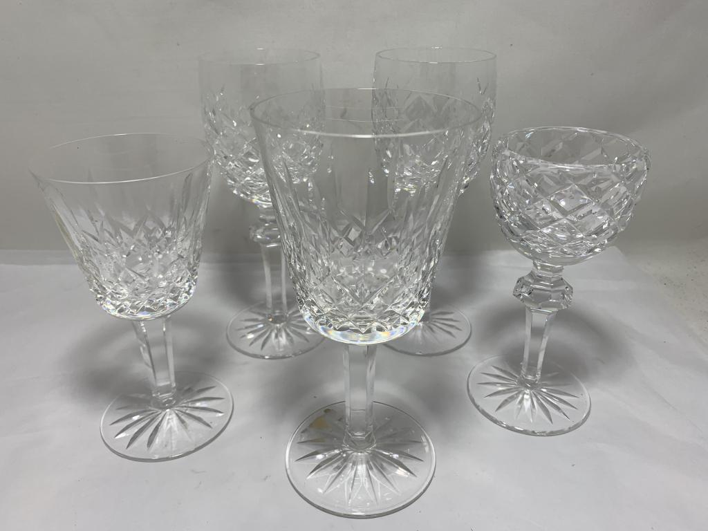 WATERFORD LOT OF 5 VINTAGE WINE GLASSES: WATERFORD LOT OF 5 VINTAGE WINE GLASSES - ONE GLASS IS STAINED - SEE PHOTOS