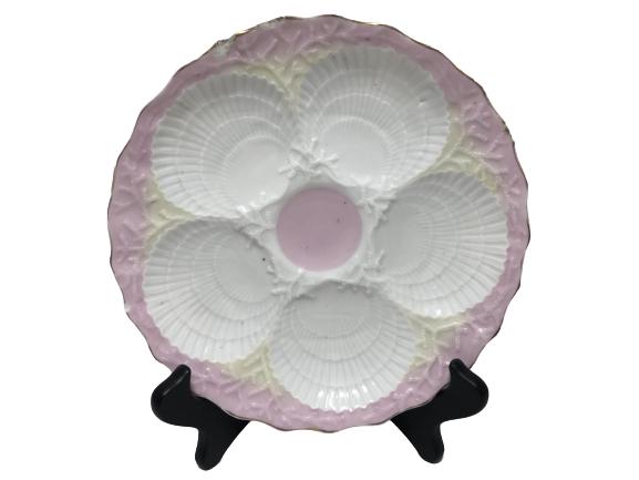 1890 PINK AND WHITE SEASHELL THEME OYSTER PLATE: 1890 PINK AND WHITE SEASHELL THEME OYSTER PLATE - SOME CHIPS AND STAINS - SEE PHOTOS