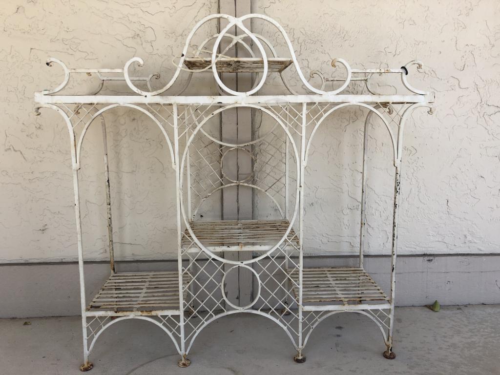VTG OFF WHITE PAINTED METAL IRON PLANT STAND (1 of 7)