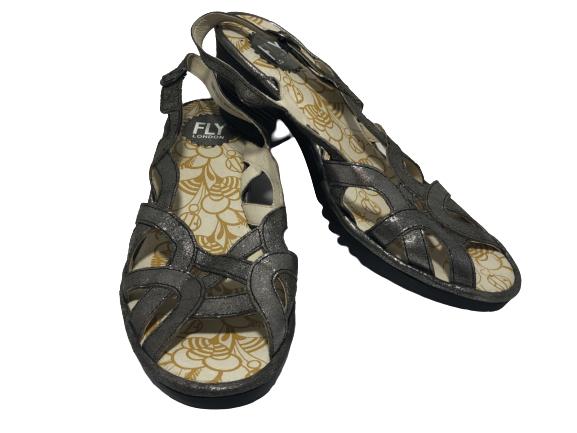 VTG FLY LONDON GREY METALLIC HEELED SANDALS SZ 41: VTG FLY LONDON GREY METALLIC HEELED SANDALS SZ 41 - US SIZE 10