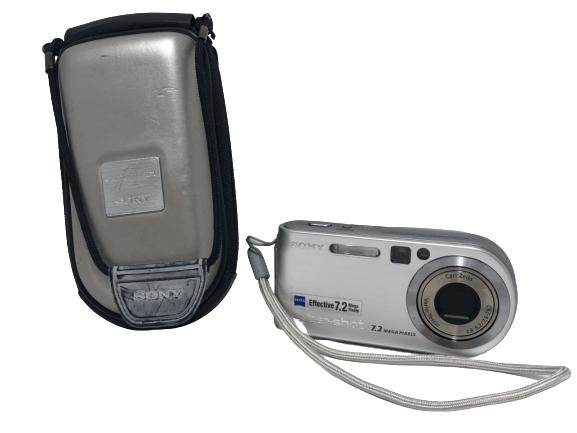 VTG SONY CYBERSHOT 7.2 MP DIGITAL CAMERA W CASE (1 of 6)