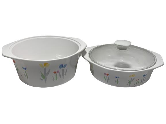 VTG NOVA "FRESH MINT" FLORAL CASSEROLE DISHES: VTG NOVA "FRESH MINT" FLORAL CASSEROLE DISHES - 1 CASSEROLE DISH IS MISSING A LID - SEE PHOTOS