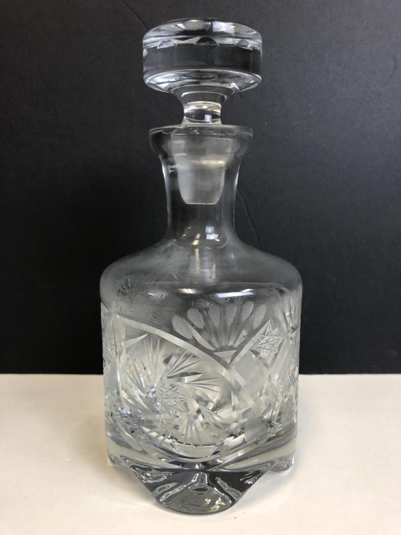 VINTAGE CLEAR GLASS CRYSTAL DECANTER BAR DECOR 10" (1 of 8)