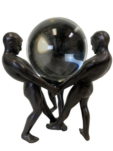 ART DECO STATUE OF MEN HOLDING CRYSTAL BALL 7" (1 of 7)
