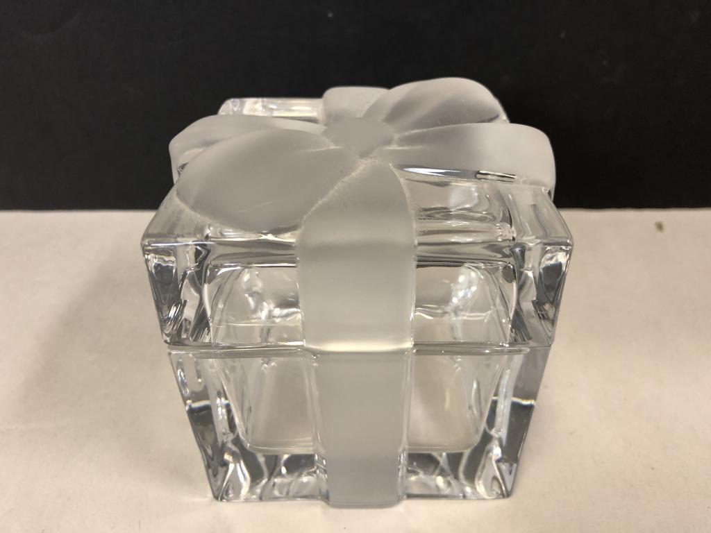 VTG TIFFANY & CO CLEAR GLASS GIFT TRINKET BOX (1 of 6)