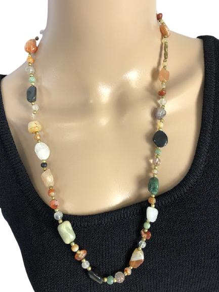 VTG MULTICOLOR BEADED NECKLACE W/GOLD 13.5" (1 of 6)
