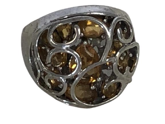 VINTAGE STERLING SILVER & TOPAZ RING SIZE 6.5 (1 of 5)