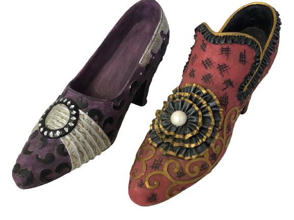 VTG UNIQUE HIGH HEEL HEAVYWEIGHT BOOKENDS/DECOR: VTG UNIQUE HIGH HEEL HEAVYWEIGHT BOOKENDS/DECOR