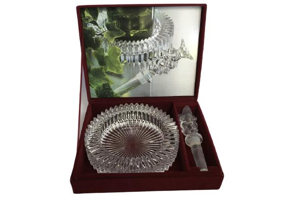 MIKASA AUSTRIA GLASS WINE STOPPER & COASTER NIB: MIKASA AUSTRIA GLASS WINE STOPPER & COASTER NIB