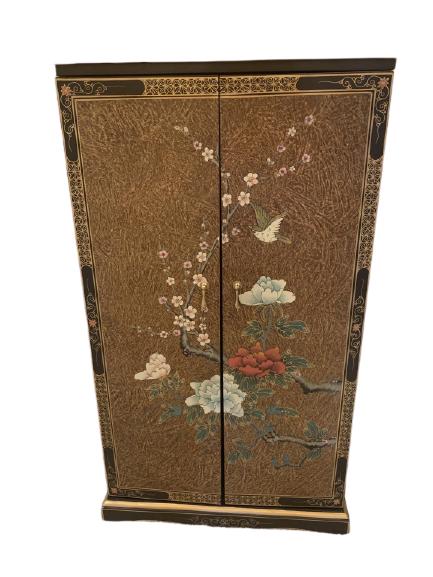 GORGEOUS ORIENTAL BAR OR STORAGE CABINET (1 of 4)