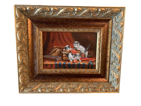 BEAUTIFUL FRAMED KITTEN PICTURE (1 of 2)