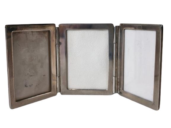 VINTAGE TIFFANY & CO STERLING SILVER 3 FOLD FRAME (1 of 7)