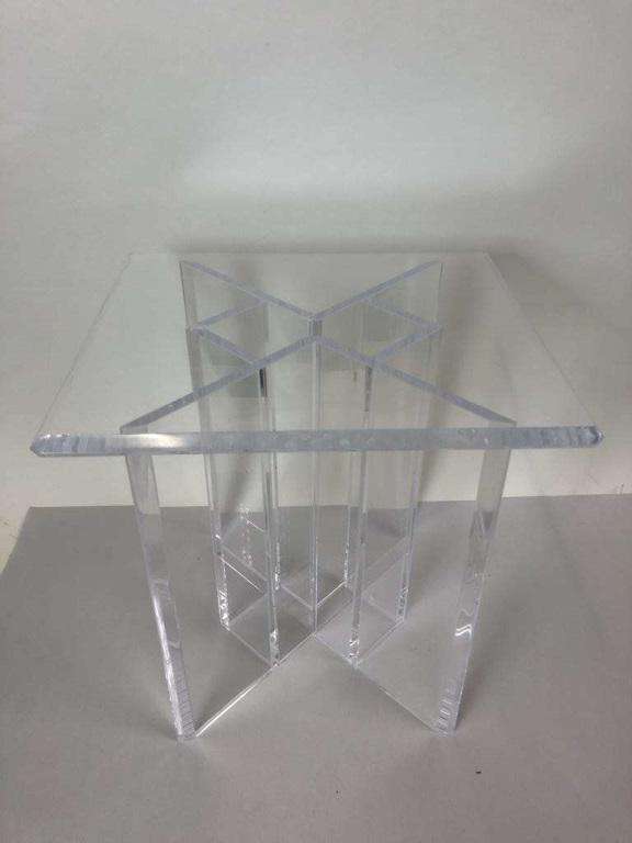MIDCENTURY MODERN LUCITE OCCASIONAL SIDE TABLE 16" (1 of 6)