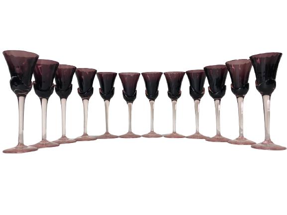 12 VINTAGE PLUM COLOR STEMWARE GLASSES 6": 12 VINTAGE PLUM COLOR SOPHISTACATED STEMWARE SHERRY, PORT WINE GLASSES BARWARE 6" X 2" APPROX EACH -VERY GOOD CONDITION