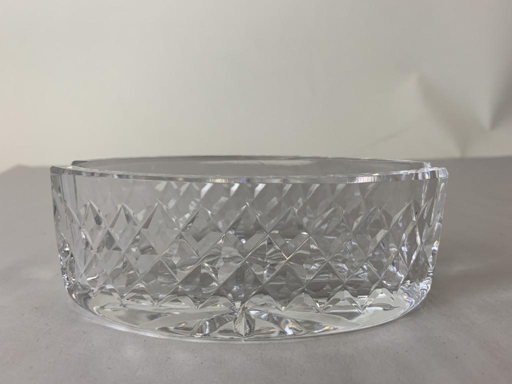 VINTAGE SMALL CUT GLASS ASHTRAY 5" WIDE: VINTAGE SMALL CUT GLASS ASHTRAY 5" WIDE