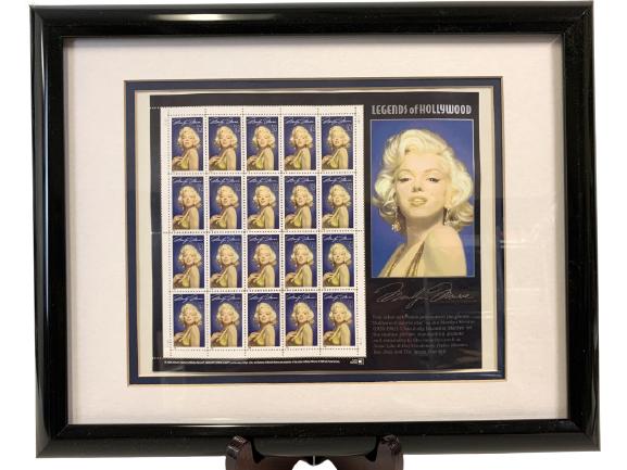 VINTAGE MARYLYN MONROE STAMPS-LEGEND OF HOLLYWOOD (1 of 7)