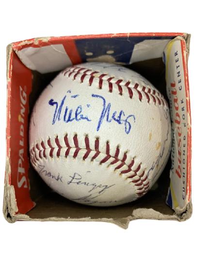 WILLIE MAYS 1963 SF GIANTS AUTOGRAPHED BASEBALL (1 of 9)