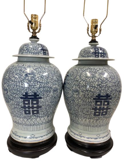 PAIR OF VTG ASIAN MODERN BLUE/WHITE LAMPS (1 of 13)