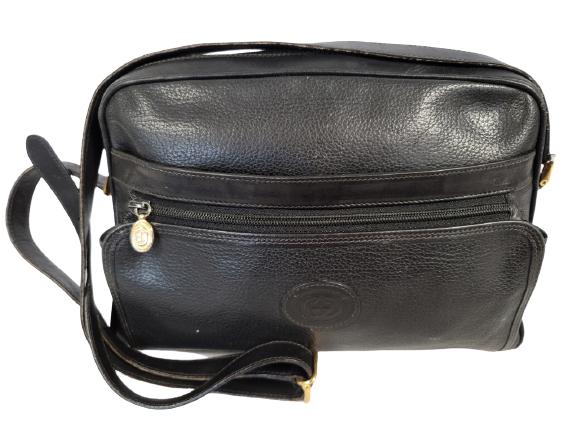 VINTAGE GUCCI LEATHER CROSSBODY HANDBAG (1 of 7)