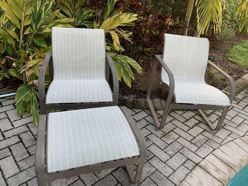 PAIR OF BROWN JORDAN PATIO CHAIR AND AN OTTOMAN: PAIR OF BROWN JORDAN PATIO CHAIR AND AN OTTOMAN -GOOD CONDITION -MUST BE PICKED UP BY APPOINTMENT IN PALM BEACH GARDENS
