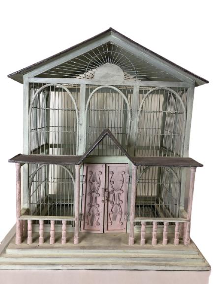 VTG MONUMENTAL VICTORIAN COUNTRY BIRD HOUSE 26.5" (1 of 2)