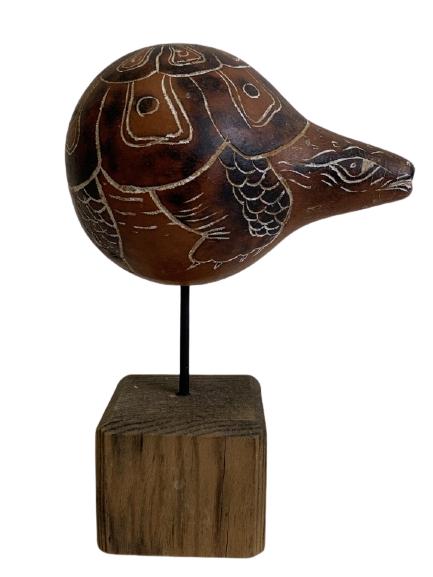 VINTAGE PERUVIAN CARVED GOURD ON DISPLAY STAND 7" (1 of 6)