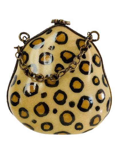 VINTAGE FRENCH PURSE SHAPE LIMOGES PORCELAIN BOX (1 of 4)