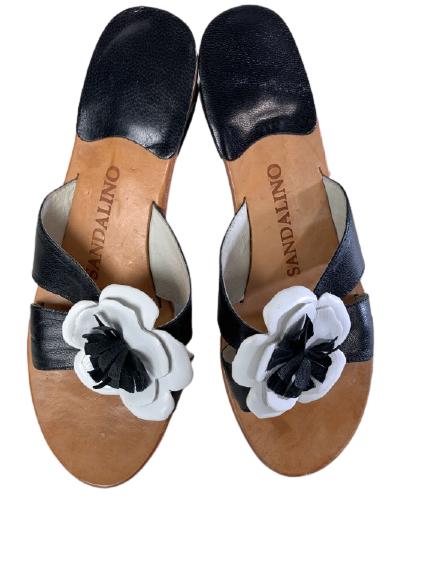 ITALIAN WOMEN'S LEATHER SANDALS SANDALINO- SIZE 6: ITALIAN WOMEN'S LEATHER SANDALS SANDALINO- SIZE 6 -GENUINE LEATHER-SIZE:6-HEEL HEIGHT: 1 1/2" INCHES-VERY GOOD CONDITION-NC11092020