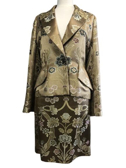 GIVENCHY COUTURE GOLD SILK BROCADE SUIT SIZE 44 (1 of 9)