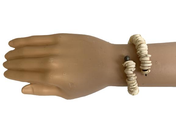 VINTAGE PUKA SHELL WRAP BRACELET (1 of 3)
